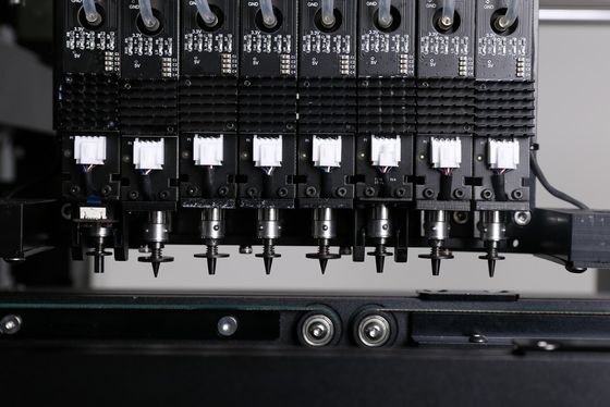8 Heads 16000CPH PCB 540*300mm LED Pick And Place Machine